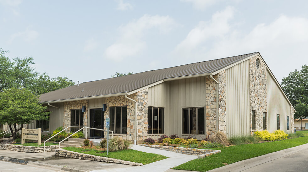 Exterior view of Aguilar Family Dentistry